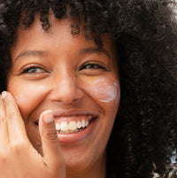 Superlight Sunscreen SPF 30 - Sunny Finish
