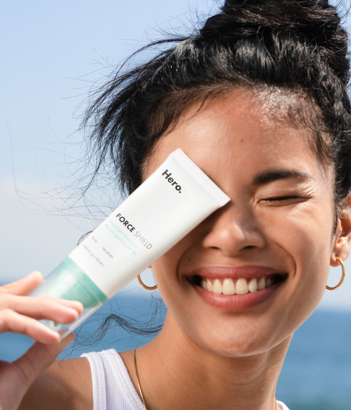 Superlight Sunscreen SPF 30 - Sunny Finish